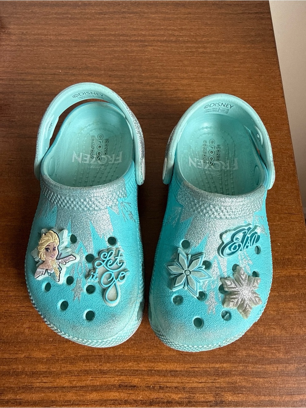 Disney Frozen Queen Elsa Glitter Clogs with Jibbitz Charms - Aqua Blue (Size 9)